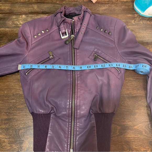 ❌❌SOLD❌❌Rock & Republic Cropped Purple Leather Studded Bomber Jacket, Size small - Picture 15 of 16